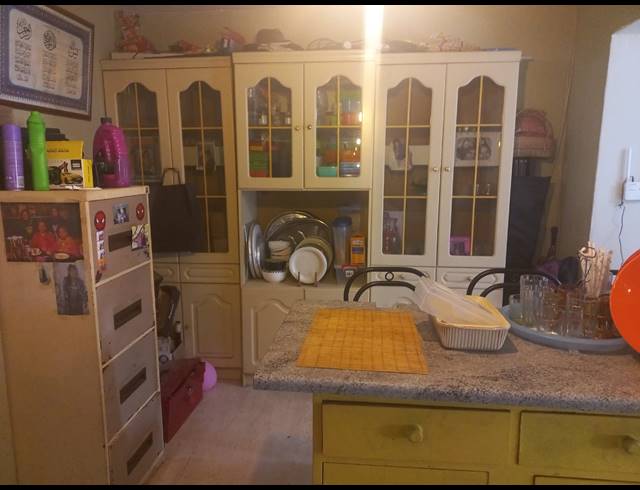 3 BEDROOM HOUSE FOR SALE IN ROCKLANDS